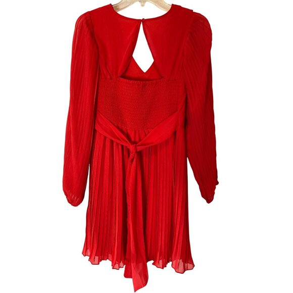 Jessica Simpson Red Pleated Chiffon Mini Dress Keyhole Back Long Sleeves Medium - Picture 2 of 8
